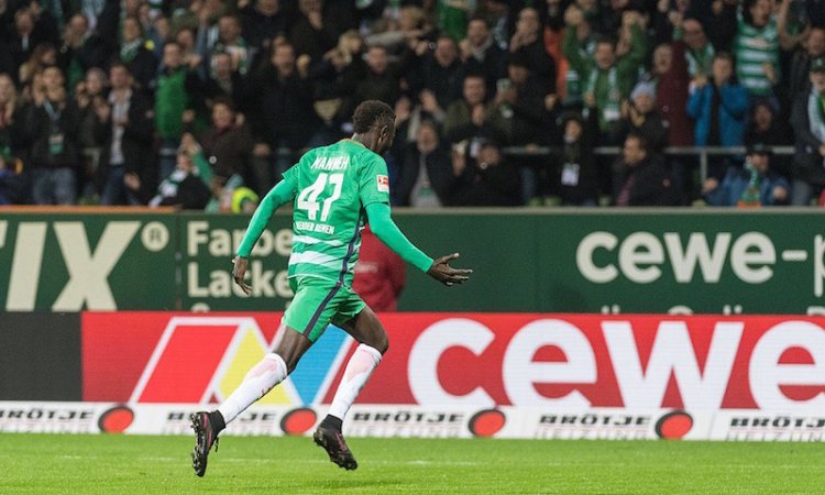 cu1j_pow8aahdb7-jpg-large