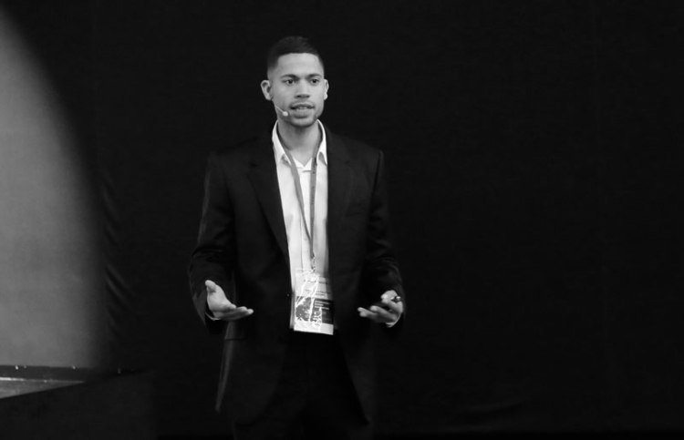 Powderly black and white